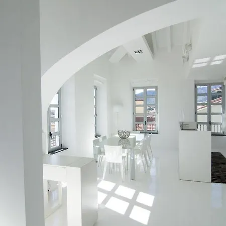 Sleeps 6 Air Con Wifi