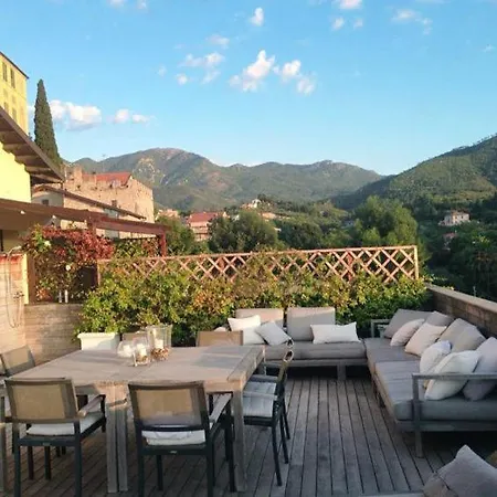Apartment Sleeps 6 Air Con Wifi Loano